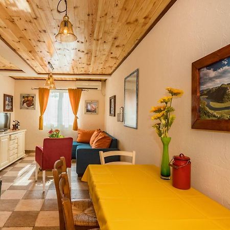 Guest House Luna Virpazar Luaran gambar